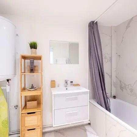 New! A Nice Flat In The Center! Apartment
